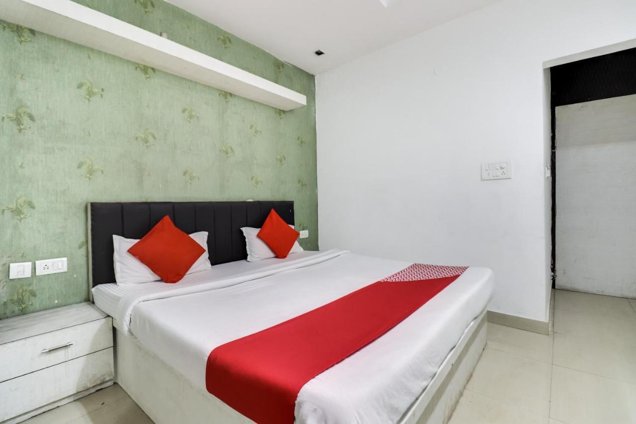Oyo Flagship Just-9 Inn Near Sahara Ganj Mall Lucknow Exterior foto