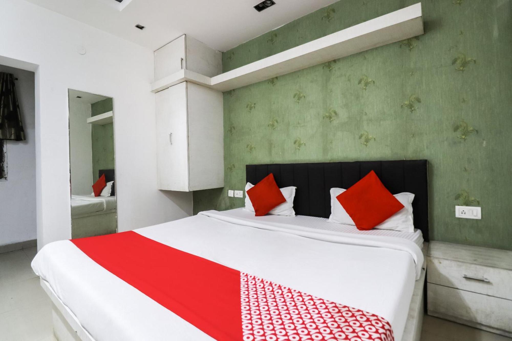 Oyo Flagship Just-9 Inn Near Sahara Ganj Mall Lucknow Exterior foto